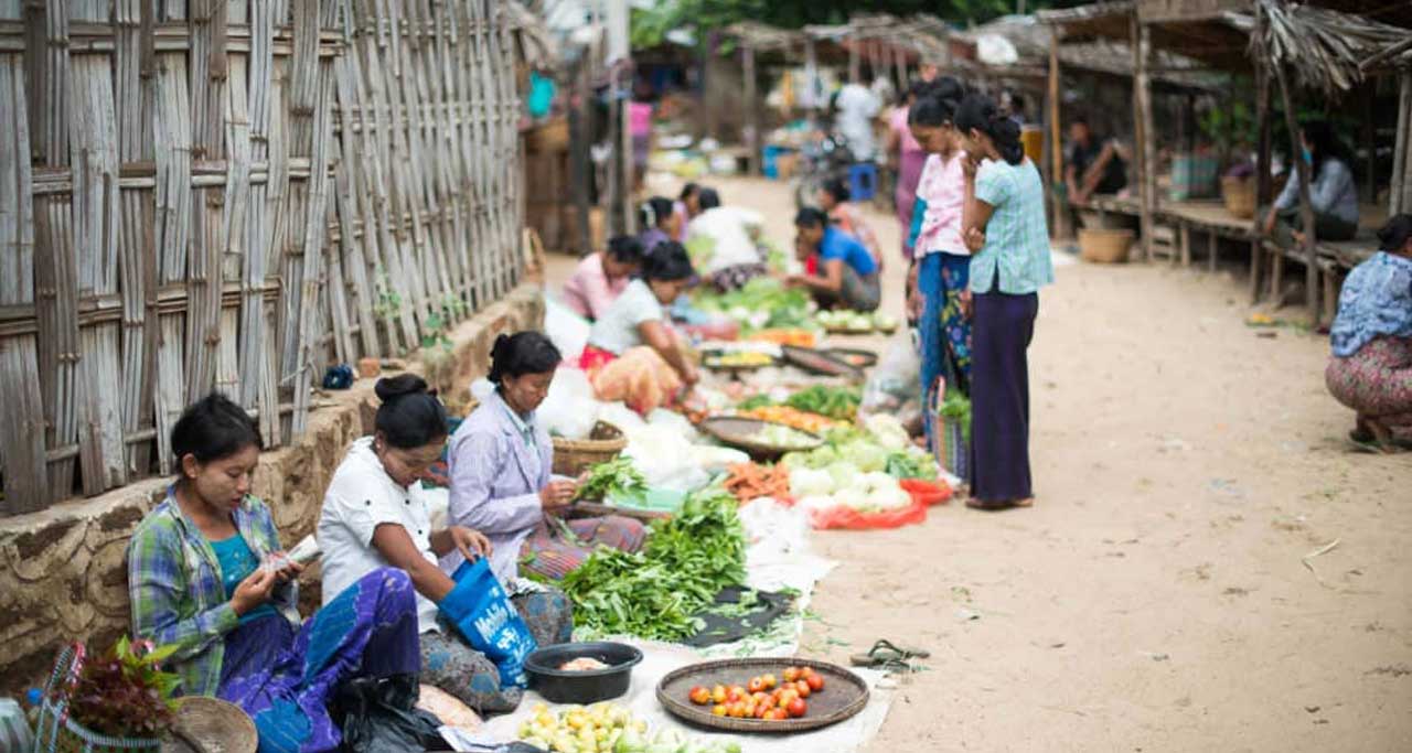 bagan Morning market in myanmar Laos Travel