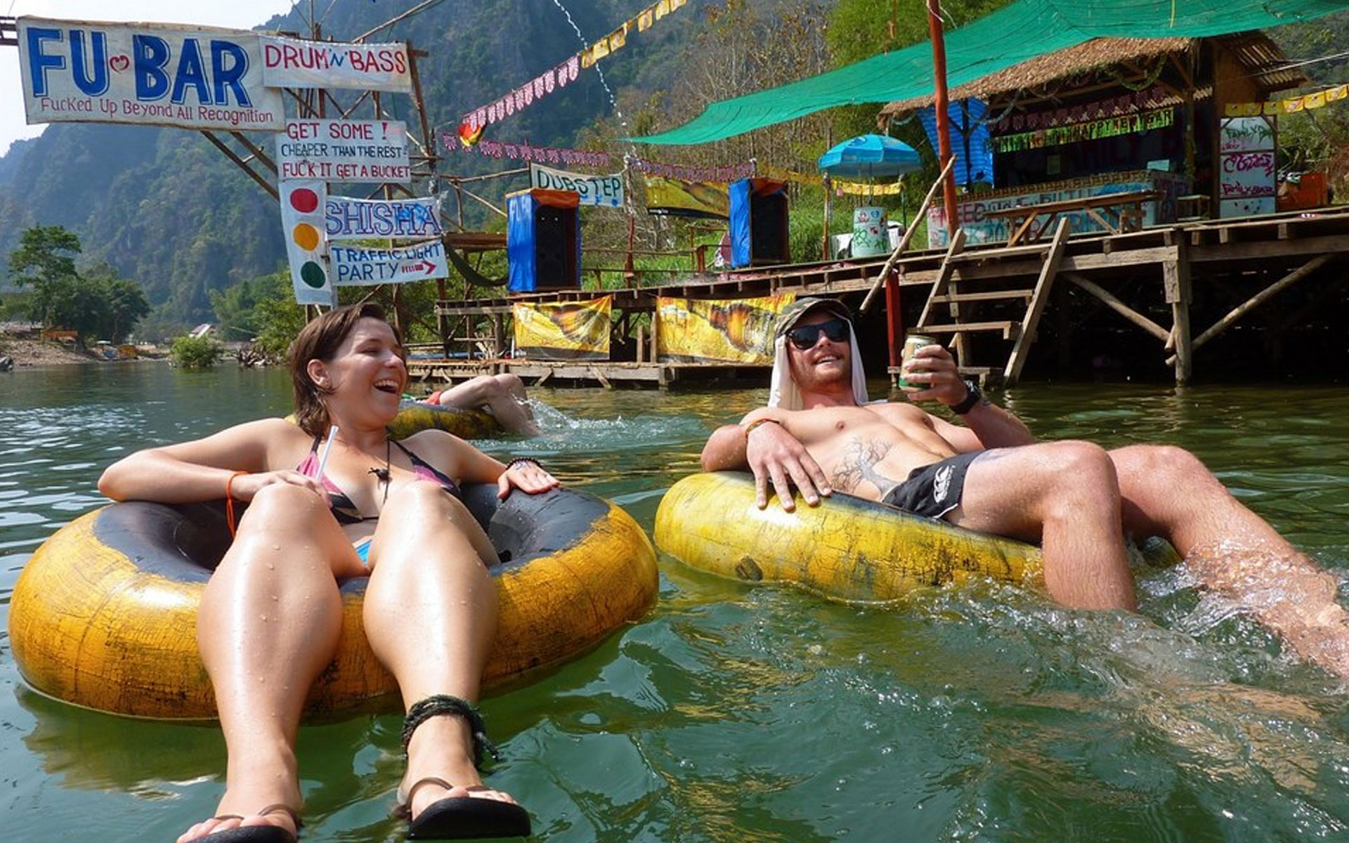 tubing game at vang vieng laos